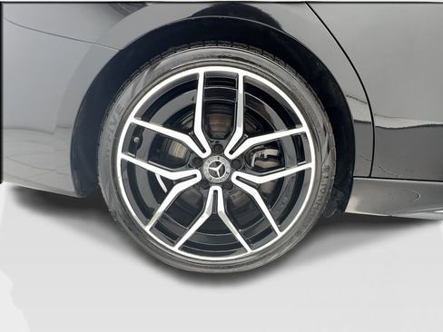 Used 2023 Mercedes-Benz C 300 Sedan image 16
