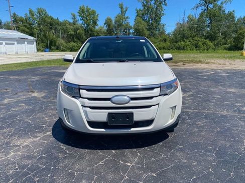 Used 2013 Ford Edge SEL w/ Black-White Styling Pkg FWD image 12