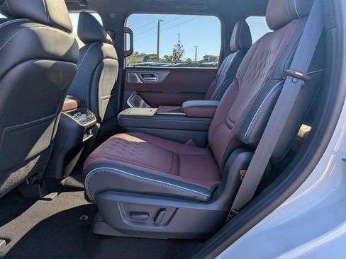 New 2026 INFINITI QX80 Autograph w/ Premium Cargo Package image 13