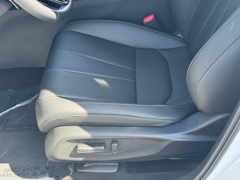 Certified 2026 Acura ADX FWD image 19