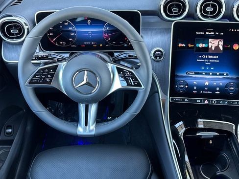 New 2026 Mercedes-Benz GLC 300 image 25