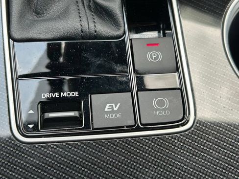 Certified 2025 Toyota Sienna XSE w/ XSE Premium Package AWD/4WD image 35