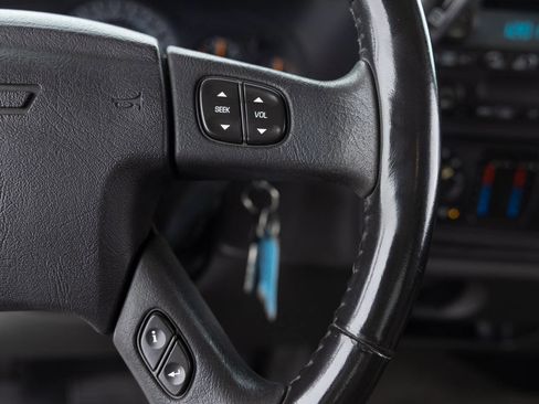 Used 2005 Chevrolet Silverado 2500 LS w/ Heavy-Duty Power Package image 35