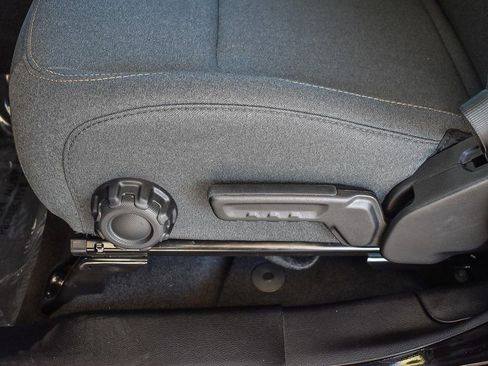 New 2026 Jeep Gladiator Sport image 19