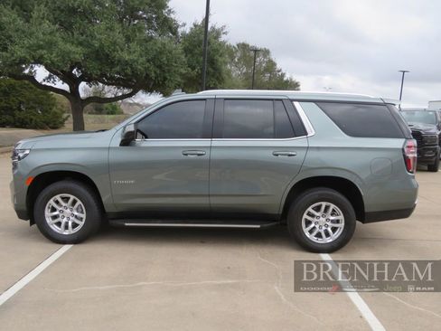 Used 2024 Chevrolet Tahoe LT image 2