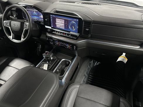 Used 2024 Chevrolet Silverado 1500 LTZ w/ LTZ Premium Package image 12