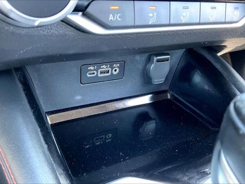 Used 2025 Nissan Altima 2.5 SR FWD image 32
