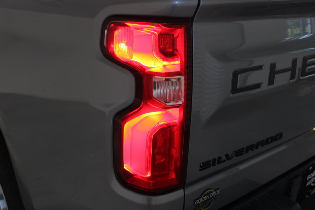 Used 2023 Chevrolet Silverado 1500 LTZ AWD/4WD image 59