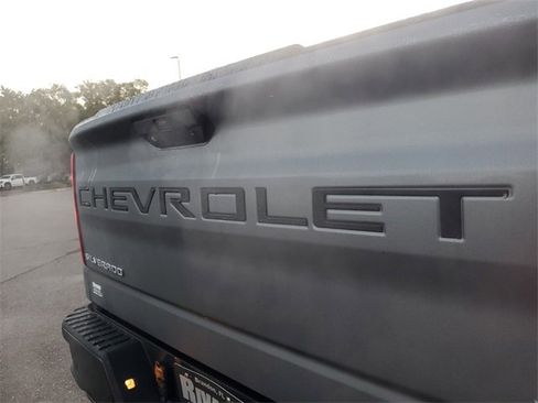 Used 2020 Chevrolet Silverado 1500 LT Trail Boss image 6