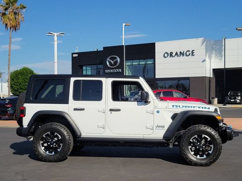 Used 2024 Jeep Wrangler Unlimited Rubicon 4xe w/ Capability Package AWD/4WD image 36