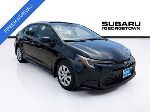 Used 2026 Toyota Corolla LE FWD image 1