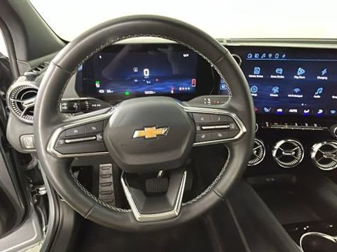 Used 2024 Chevrolet Blazer EV LT AWD/4WD image 15