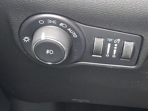 Used 2024 Jeep Compass Latitude AWD/4WD image 24