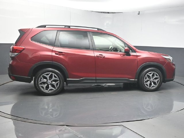 Used 2021 Subaru Forester Premium w/ Popular Package #1 AWD/4WD image 8
