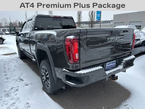 Used 2021 GMC Sierra 2500 AT4 w/ AT4 Premium Plus Package image 4