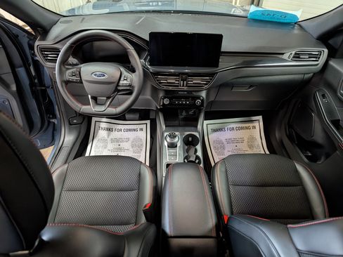 Used 2025 Ford Escape ST-Line w/ Tech Pack #1 AWD/4WD image 9