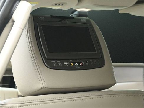 Used 2014 Lincoln Navigator 4WD image 14