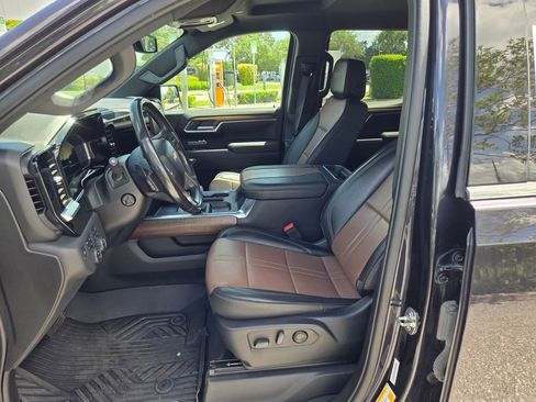 Used 2023 Chevrolet Silverado 1500 High Country w/ Z71 Off-Road Package image 11