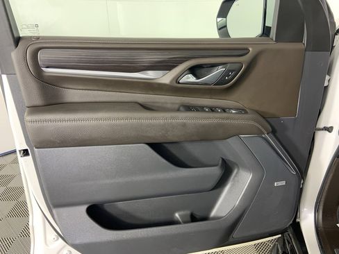 Used 2021 GMC Yukon Denali image 24