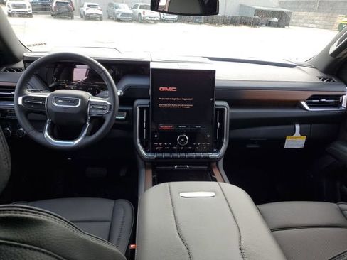 New 2026 GMC Yukon XL Denali w/ Sun & Power Step Package AWD/4WD image 12
