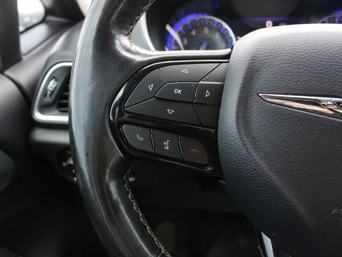 Used 2019 Chrysler Pacifica Touring-L Plus w/ S Appearance Package FWD image 11