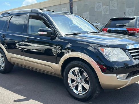 Used 2009 Kia Borrego EX w/ Premium Pkg RWD image 5