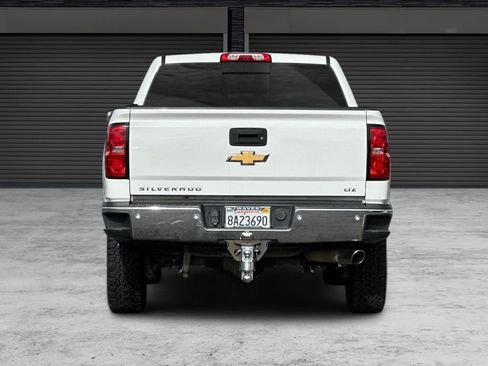 Used 2015 Chevrolet Silverado 2500 LTZ w/ LTZ Plus Package image 5