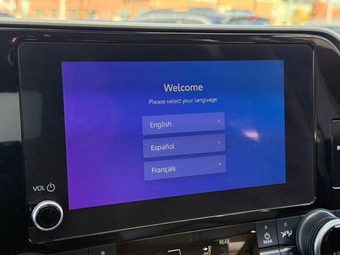 Certified 2023 Toyota Highlander XLE image 16