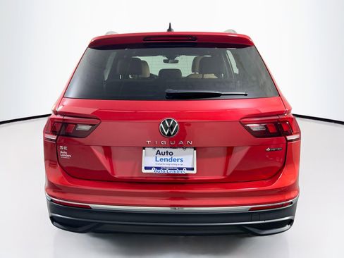Used 2023 Volkswagen Tiguan SE AWD/4WD image 6