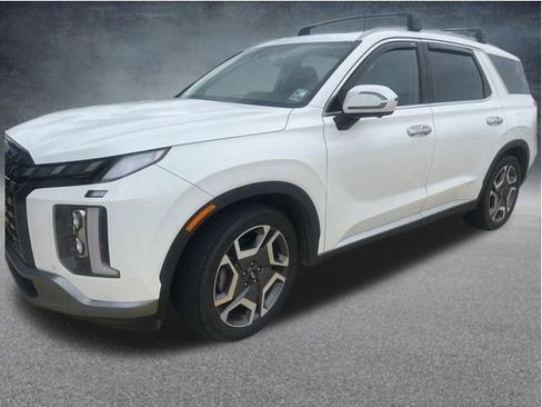 Used 2023 Hyundai Palisade SEL FWD image 4