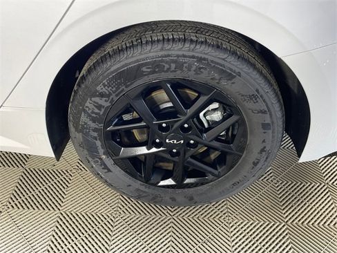 Certified 2025 Kia K5 LXS image 19