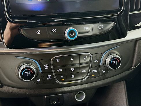 Used 2023 Chevrolet Traverse LT w/ LPO, Floor Liner Package image 9