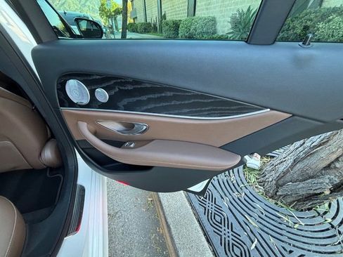 Used 2019 Mercedes-Benz E 300 w/ Premium 1 Package image 31
