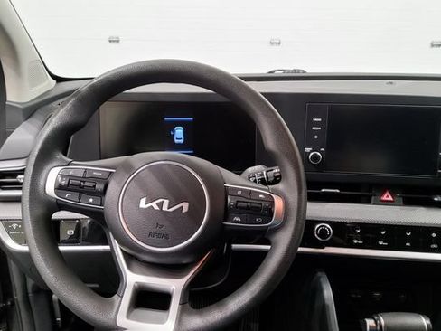 Used 2024 Kia Sportage LX AWD/4WD image 24