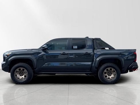 New 2025 Toyota Tacoma Trailhunter image 6