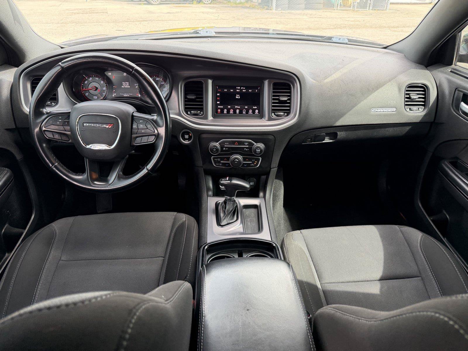Used 2020 Dodge Charger SXT w/ Blacktop Package RWD image 17