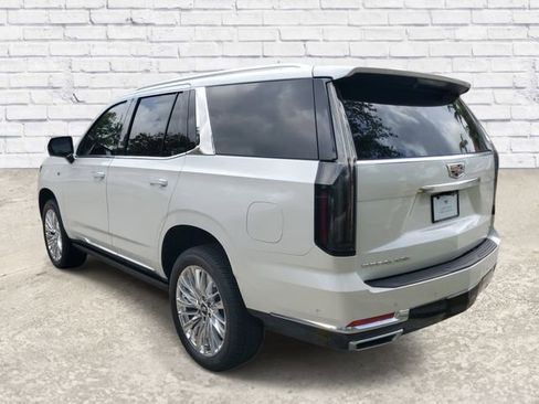 Certified 2025 Cadillac Escalade Premium Luxury image 2