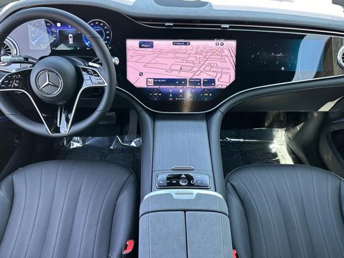New 2026 Mercedes-Benz EQS 400 4MATIC SUV image 14