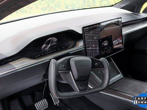 Used 2023 Tesla Model X image 17