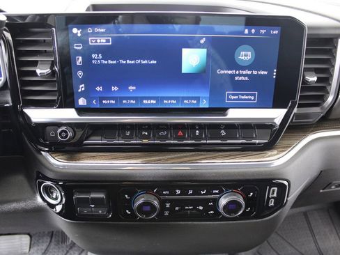 Used 2024 Chevrolet Silverado 3500 LT w/ Convenience Package AWD/4WD image 19