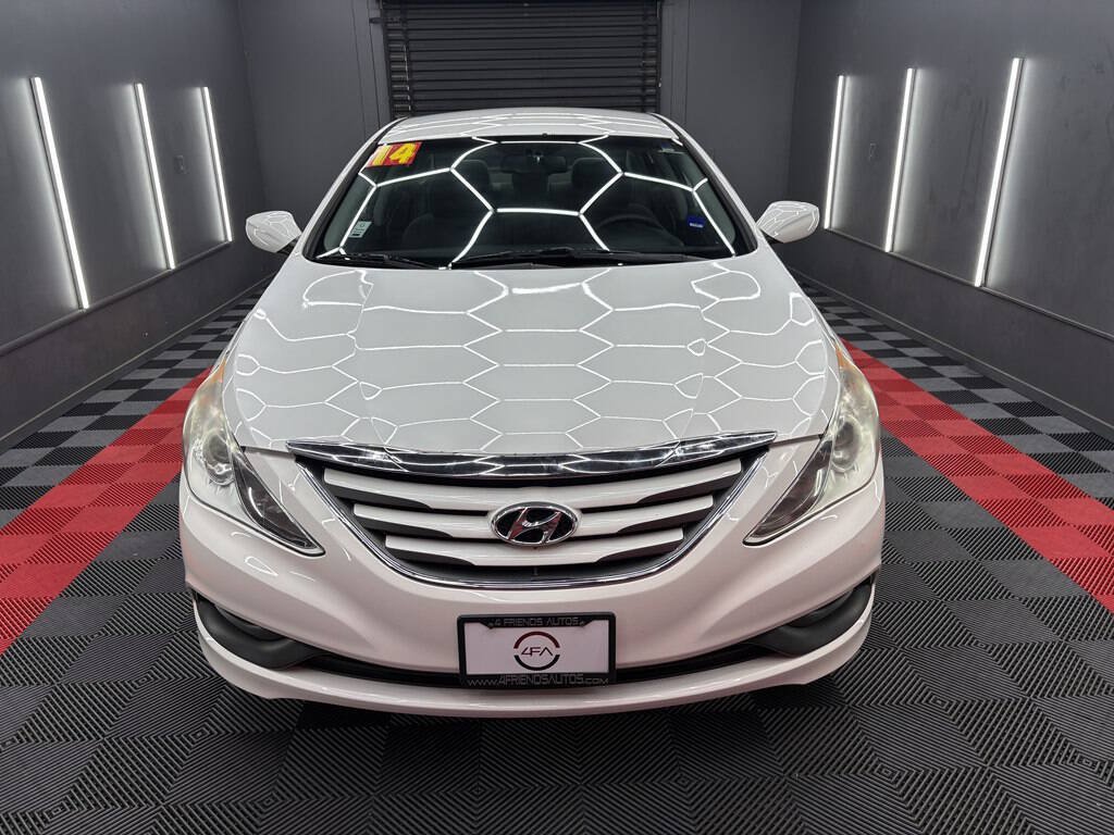 Used 2014 Hyundai Sonata GLS FWD image 2