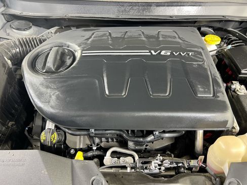 Used 2022 Jeep Cherokee Trailhawk w/ Premium Leather Package image 29