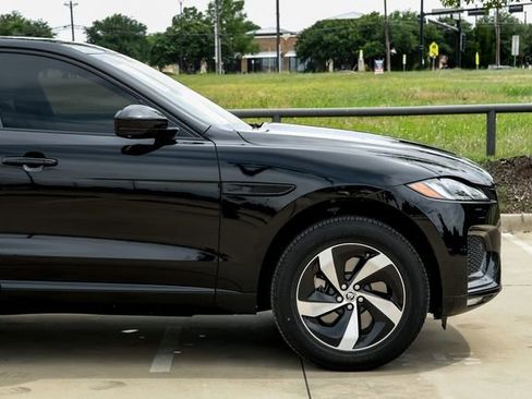Used 2026 Jaguar F-PACE R-Dynamic S AWD/4WD image 9