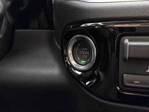 New 2026 GMC Sierra 2500 SLE w/ SLE Value Package; image 19