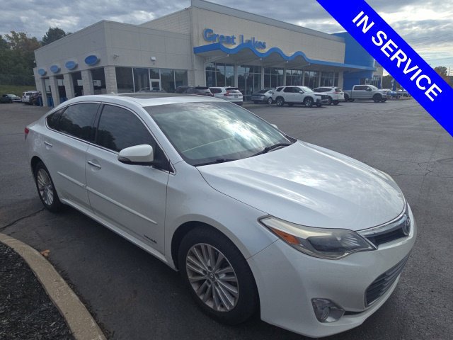 Used 2015 Toyota Avalon Limited FWD image 1