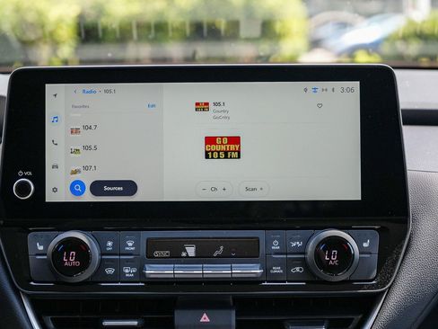 Used 2025 Toyota Grand Highlander FWD image 13