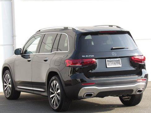 Certified 2023 Mercedes-Benz GLB 250 4MATIC image 5