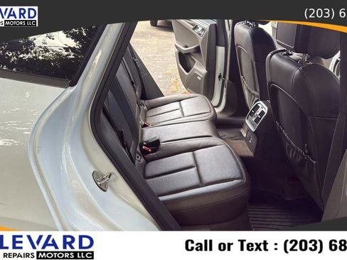 Used 2017 Porsche Macan S image 32