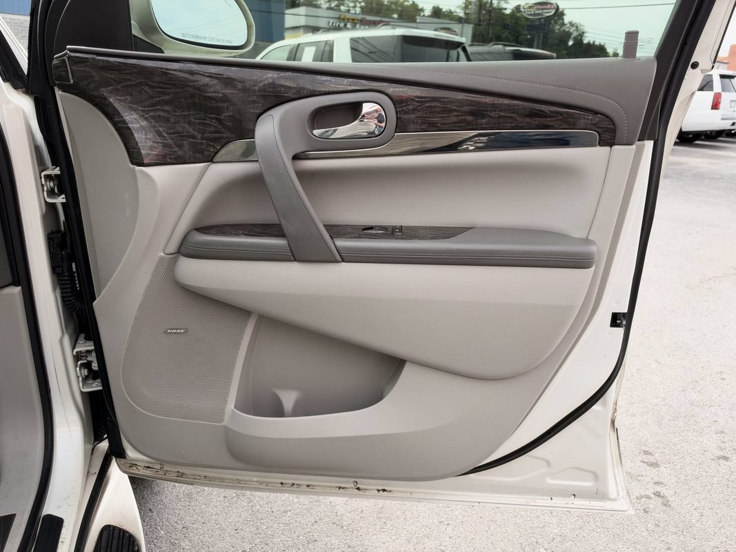 Used 2014 Buick Enclave Premium AWD/4WD image 24