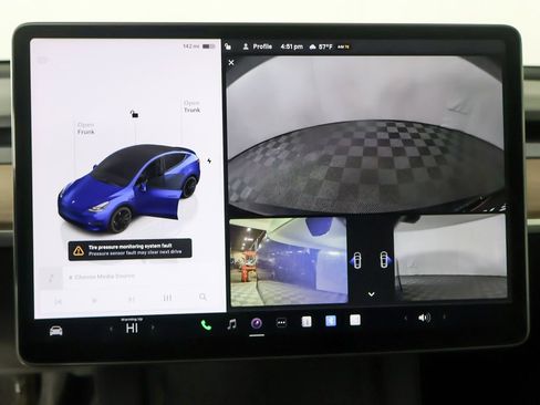 Used 2023 Tesla Model Y Performance image 38